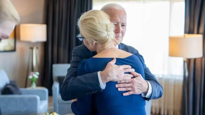 Președintele Biden, s-a întâlnit cu familia lui Navalnîi