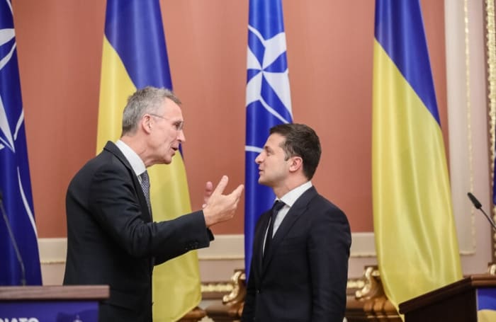 Inconsecvență sau frică? NATO se ferește de Ucraina!