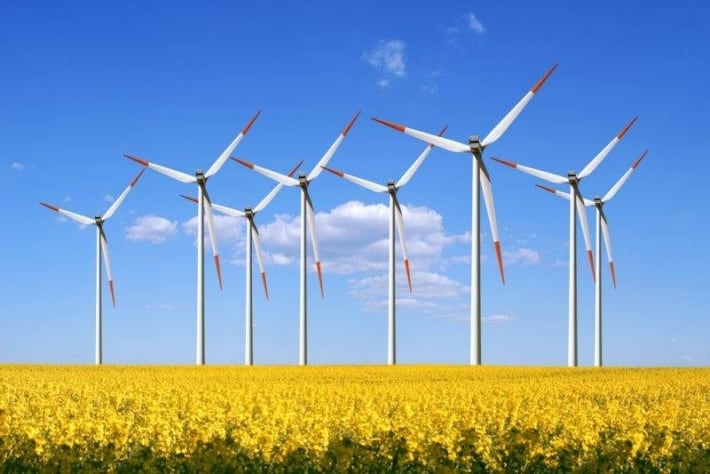 Nu au soluții. UE ne obligă să consumăm energie doar când produc regenerabilele