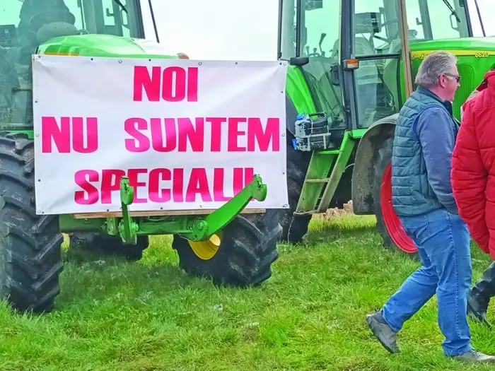 Fermierii, țepuiți de autorități. Banii destinați despăgubirilor, transferați, șmecherește, în contul Ministerului Agriculturii - Ziarul National