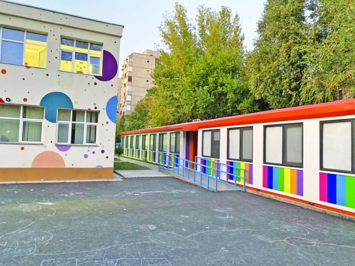 Noi construcții modulare la două școli din sectorul 4