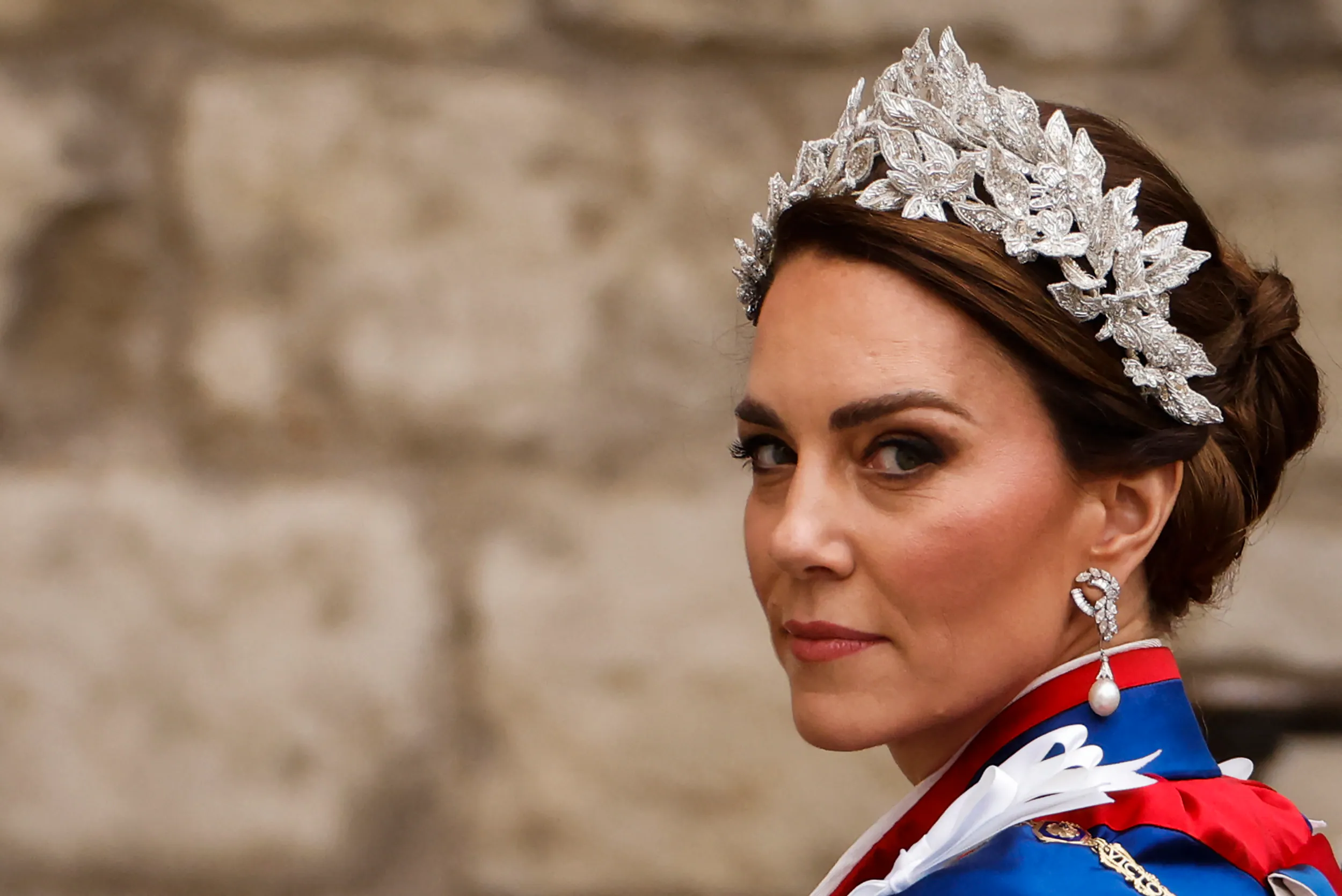 Regele Charles se declară "mândru” de Kate pentru curajul ei