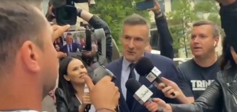 Jandarmii au pus garduri în faţa DNA. Reținere de 24 de ore pentru Coldea?