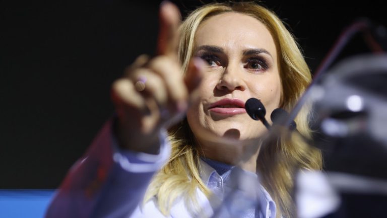 Gabriela Firea a convins lumea sportivă că este soluția potrivită pentru București