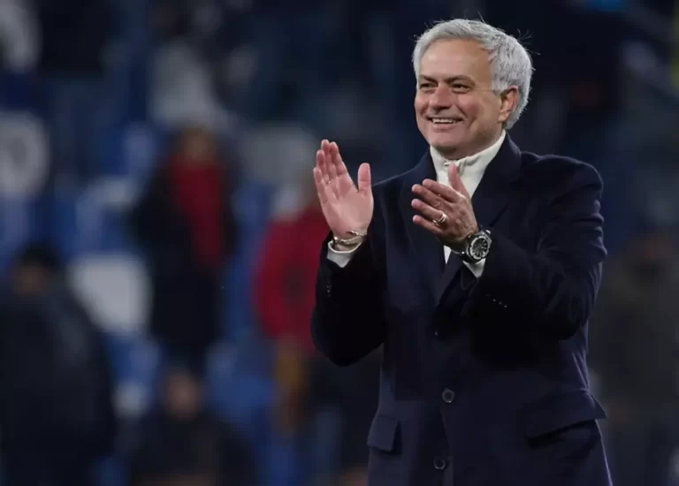Lecție pentru Rapid: Mourinho, la un pas de Turcia!