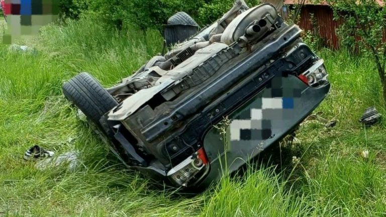Accident rutier cumplit, în Joia Mare. Doi oameni au murit, în Argeș