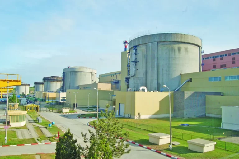 Ministerul Energiei face jocul americanilor și îngroapă în datorii Nuclearelectrica
