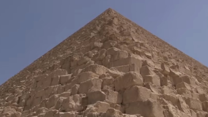Descoperire misterioasă la Giza. Ce ascund piramidele egiptene