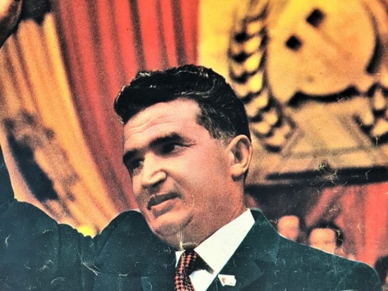 Nicolae Ceaușescu a fugit zilele trecute din cimitirul de la Moscova