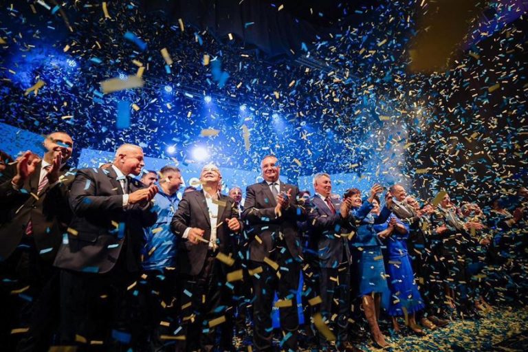 PNL bate PSD în Moldova!
