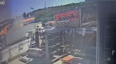 Momentul exploziei de la Dedeman Botoșani, surprins în imagini/Prima reacție a companiei – VIDEO