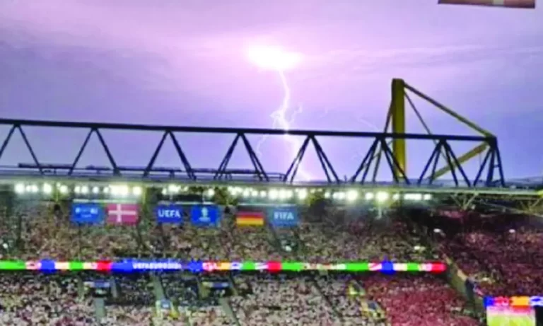 Gest șocant la Dortmund, în Germania-Danemarca