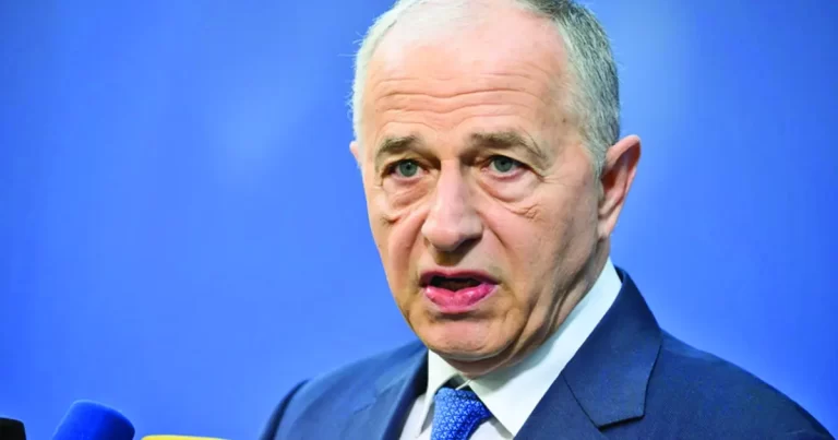 Mircea, bodyguardului i-ai plătit meniul?