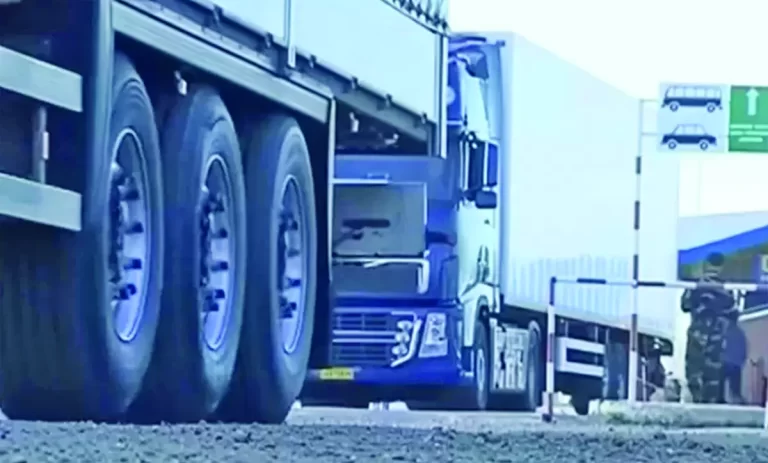Transportatorii români reacționează: ”O să iasă măcel la vamă cu șoferii ucraineni”