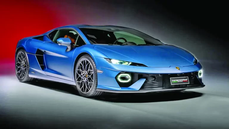 Nu căutați un Lamborghini cu un motor mic. “Un  patru cilindri este potențial dezastruos”