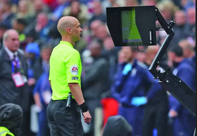 VAR, explicat „live”, pe social media!