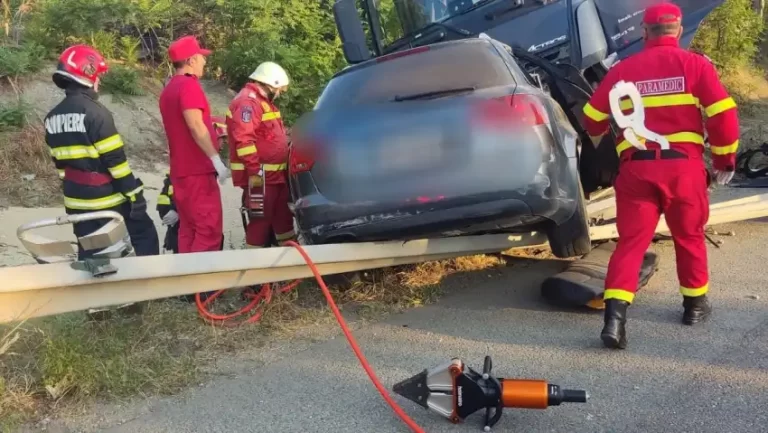 Accident grav pe Centura Drobeta Turnu Severin. Doi oameni au murit