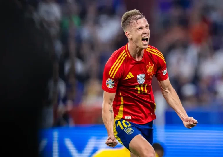 Transferul lui Dani Olmo la Barcelona, în aer!