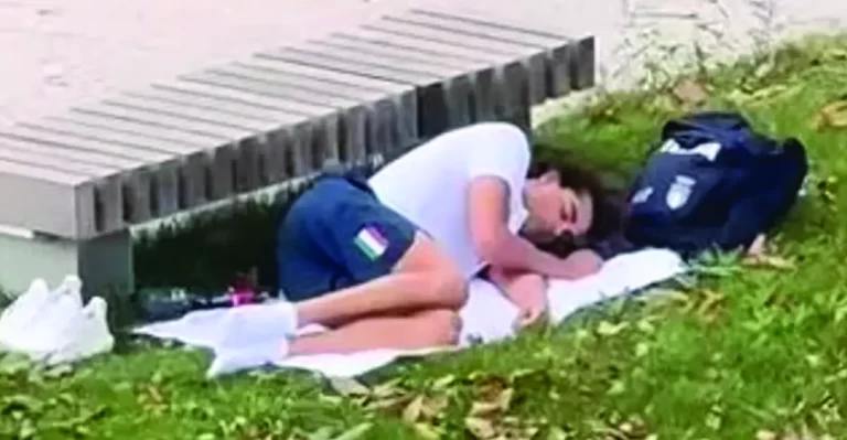 Sportivii dorm pe stradă la Paris