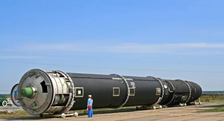 Rusia amenință în mod direct UE cu războiul nuclear! ”Satan II are nevoie de doar 3 minute și 20 de secunde să lovească Parlamentul European”