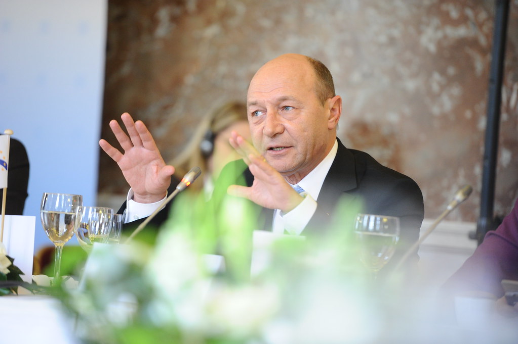 Băsescu: „E viitură de incompetență la guvern". RO-alertul ar fi putut salva vieți - Ziarul National Băsescu: „E viitură de incompetență la guvern". RO-alertul ar fi putut salva vieți