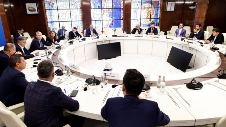 Premierul Marcel Ciolacu: Bucureștiul are nevoie de un plan integrat și coerent de rezolvare a problemelor și de dezvoltare. Vreau să stabilim un dialog permanent între Guvern-Primăria Capitalei și primăriile de sector