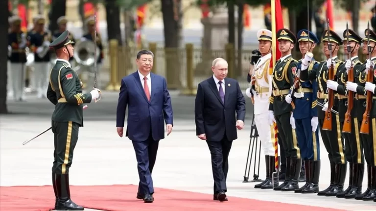 O farsă: China ar putea ataca Rusia