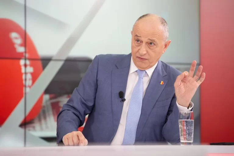 Mircea Geoană, antrenor sau antrenat? Candidatul care se încurcă în propriile afirmații