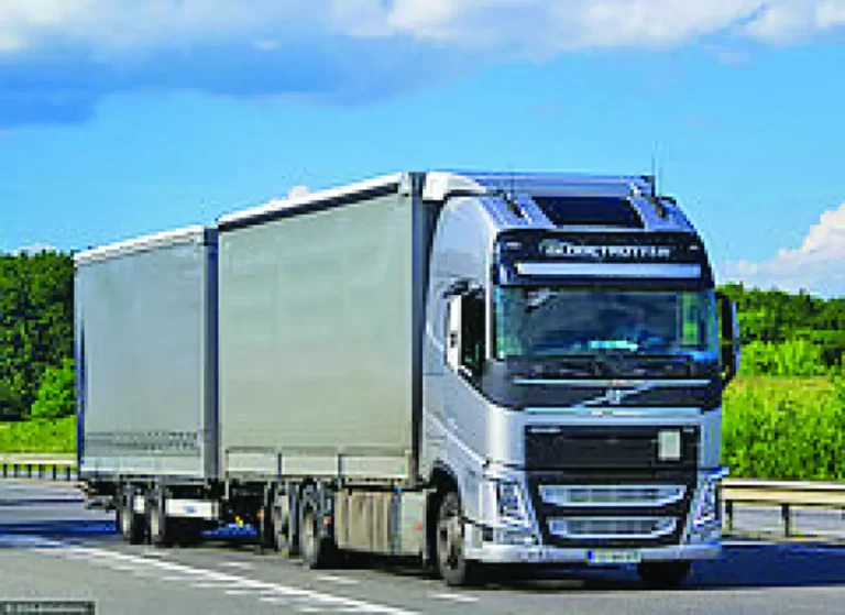 O nouă lovitură de la Comisia Europeană. Transportatorii români, spulberați de pe piața UE
