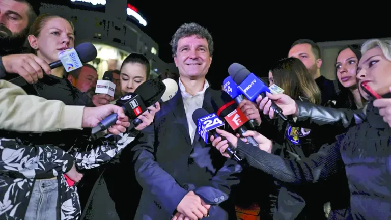 NINO-NINO! Nicușor Dan, pe buldozer spre Cotroceni!