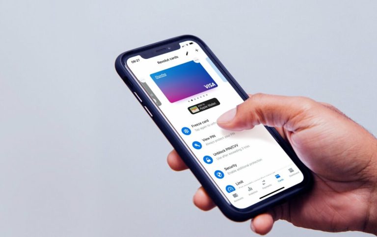Revolut a picat, joi dimineață, în România. Mesajul primit de utilizatori