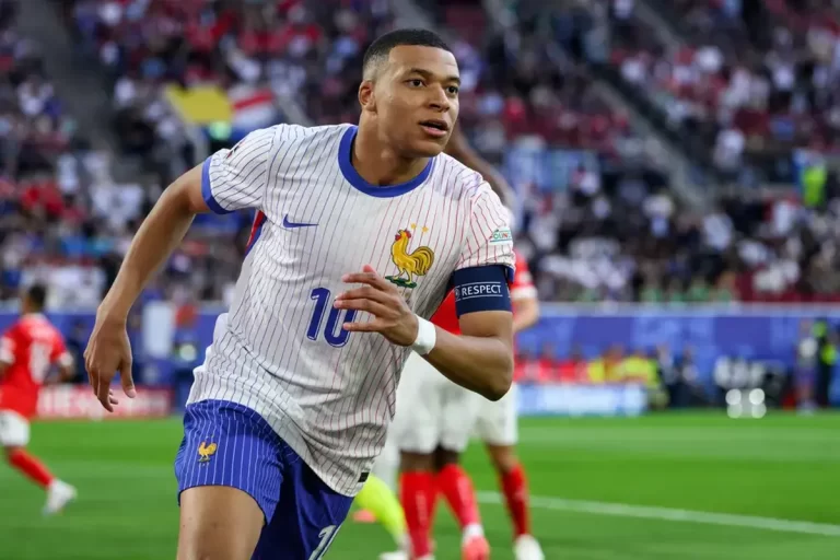 NUCLEARĂ! Mbappe renunță la națională!?