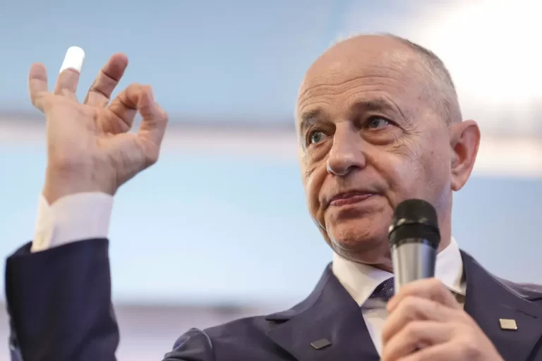 Geoană, în continuare marioneta lui Vanghelie!
