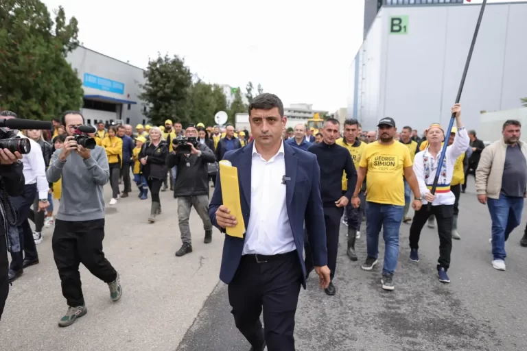 Antena 3 îl vrea pe Simion în turul 2