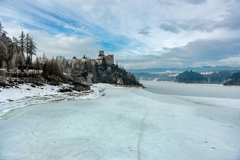 LocuriUniceDinPolonia: Castelul Niedzica—Legenda misterioasă a comorii Incașe