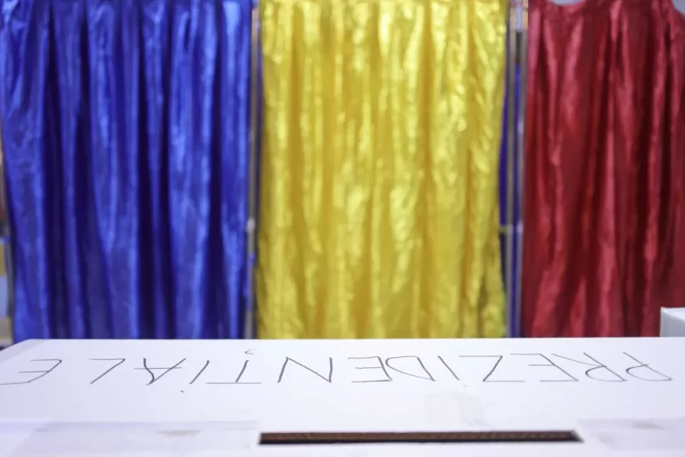 Alegeri de uz intern. Cearta – la noi, miza – la ei