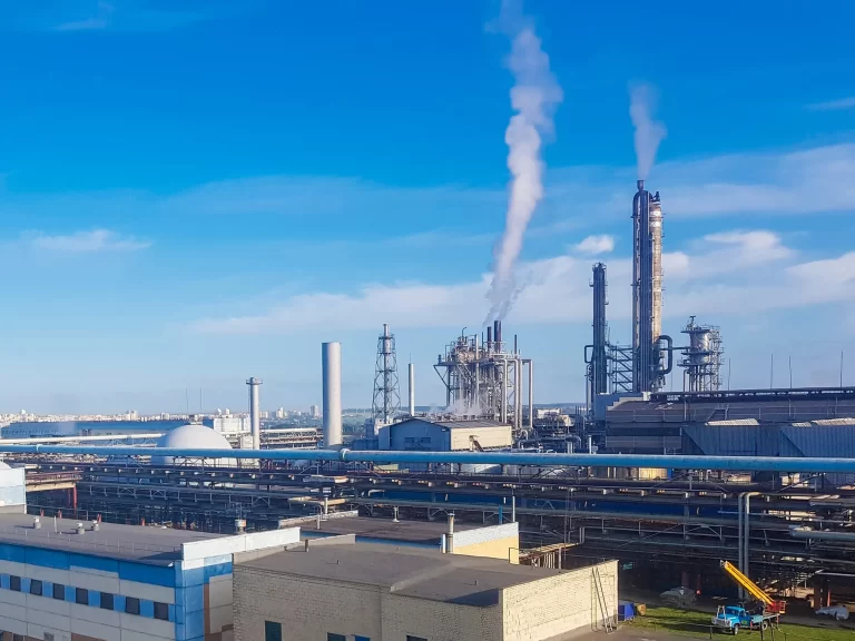 Rusia acaparează România bucată cu bucată