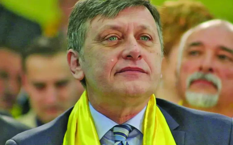 Ursula și-a ales președintele: Crin Antonescu!