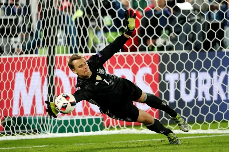 Scandal cât casa la Bayern: Neuer, acuzat că e „veriga slabă” a echipei