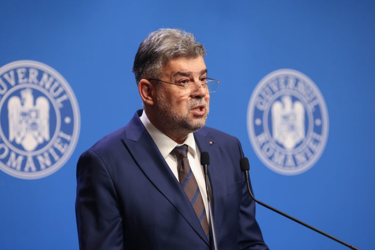Criza politică maschează decizii controversate. Cine profită de măsurile de ultim moment ale Guvernului?