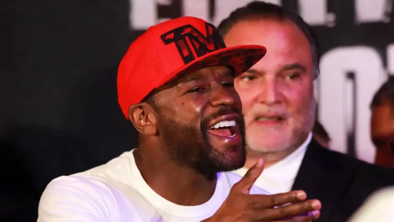 Mayweather, atacat în plină stradă! Cine ar avea tupeul să facă asta?