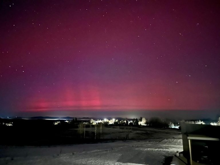 VIDEO. Spectacol pe cerul României, la început de an. Cum s-a văzut aurora boreală. Imagini fascinante