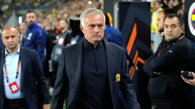 „Adio, dar rămâi cu mine”! Mourinho revine