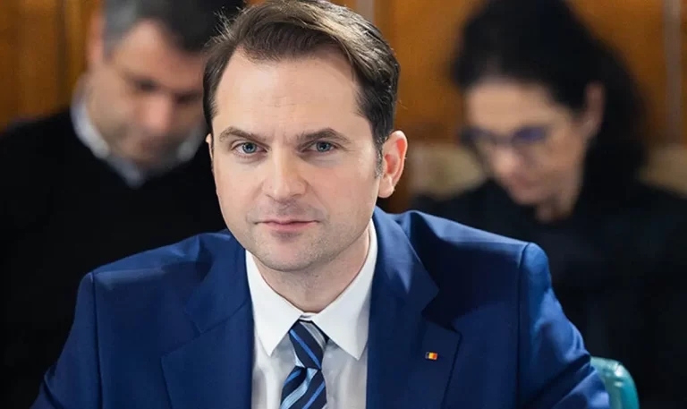 Burduja o ține langa. Plafonarea energiei dispare din cauza celor cu multe case