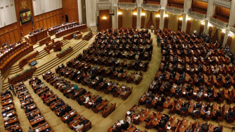 Sondaj Avangarde. AUR, pe primul loc în preferințele românilor, în scenariul unor alegeri parlamentare. Ce partide completează TOP 3