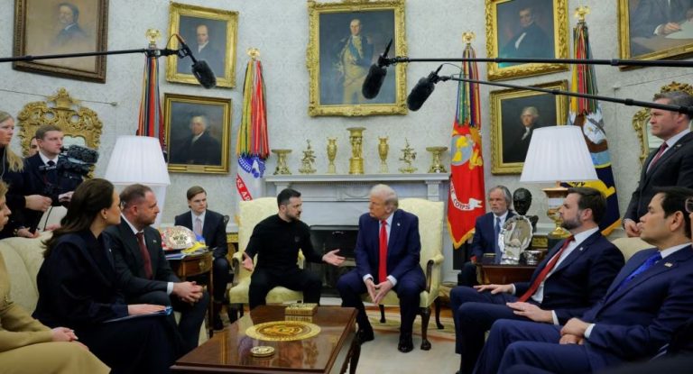 SCANDAL MONSTRU LA CASA ALBĂ/Trump l-a dat afară pe Zelenski: „NU E PREGĂTIT PENTRU PACE”