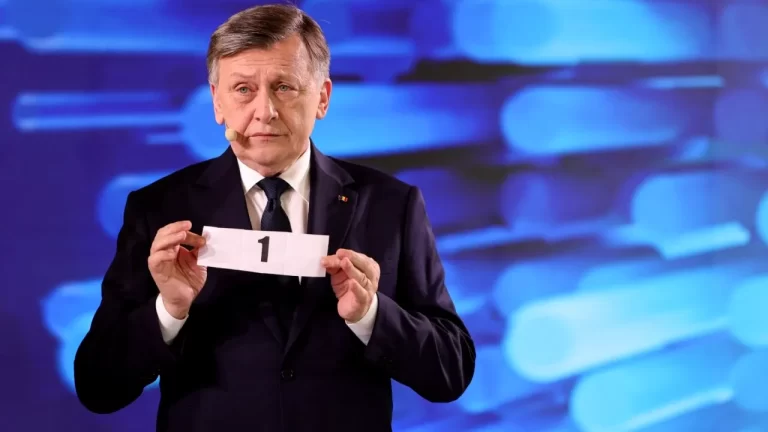Crin Antonescu: „România cea de dincolo de incintele politice e din ce în ce mai frumoasă. A crescut. E frumoasă”