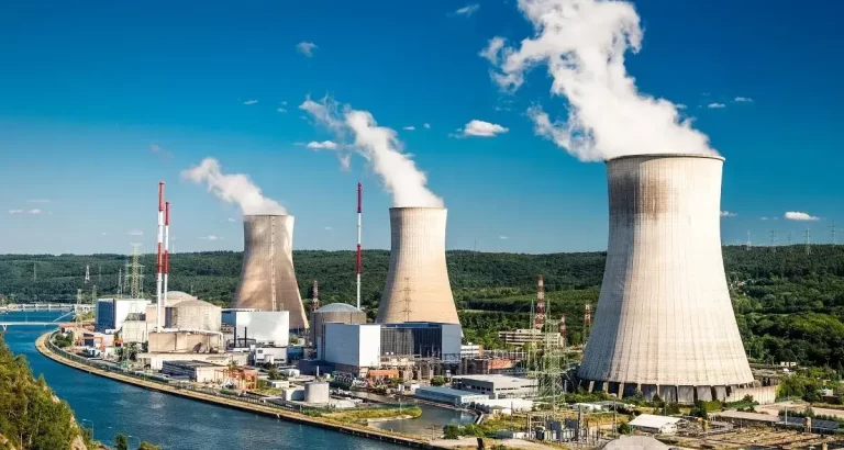 Cealaltă cursă nucleară