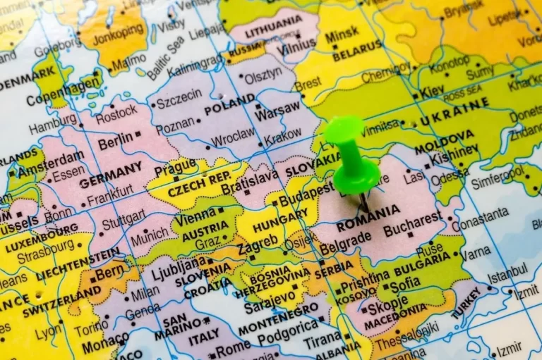 România, laboratorul de experimente al marionetelor globale
