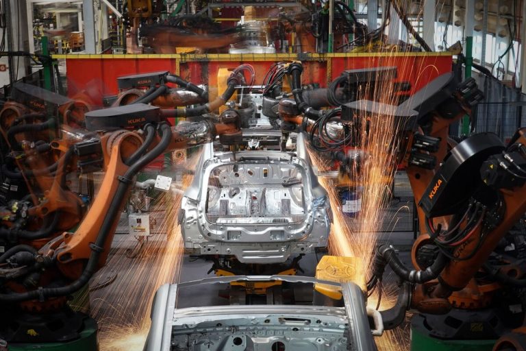 Industria auto europeană primește doi ani de respiro de la Bruxelles